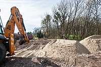 Przebudowują parking przy Bema