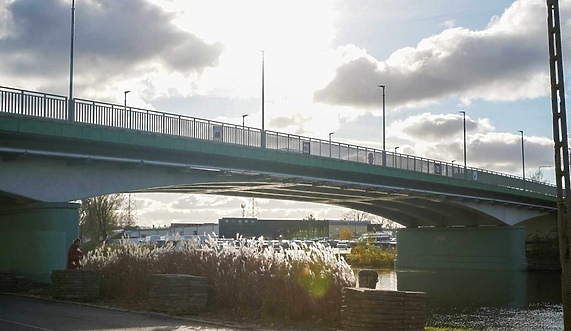 14 mln złotych na most i tymczasową przeprawę przez rzekę 14 mln złotych na most i tymczasową przeprawę przez rzekę