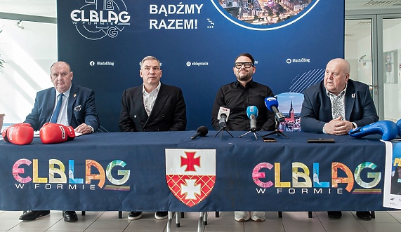 Polska z Kanadą zawalczą na ringu w Elblągu Polska z Kanadą zawalczą na ringu w Elblągu