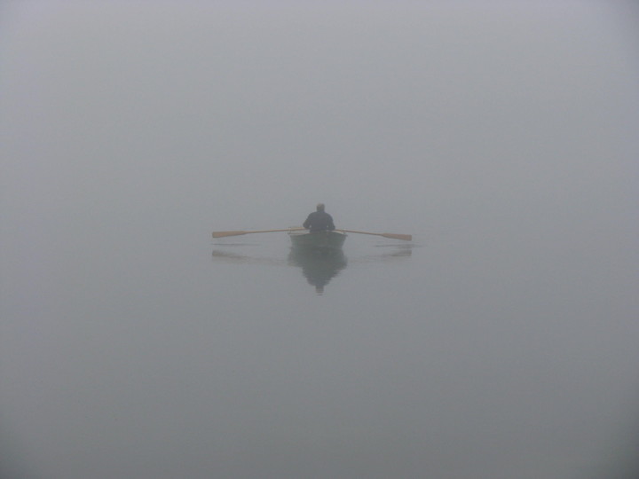 latający we mgle