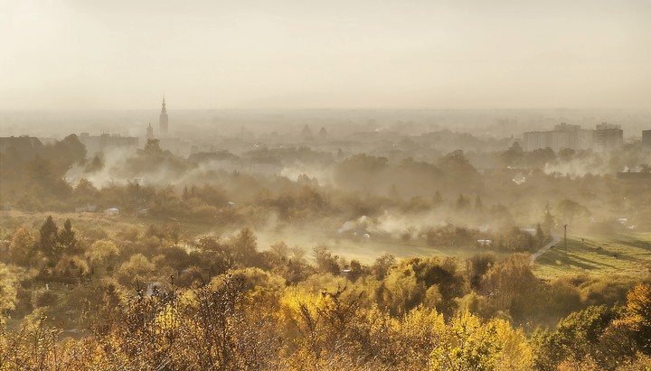"Miasto w jesiennej mgle" (Listopad 2011)