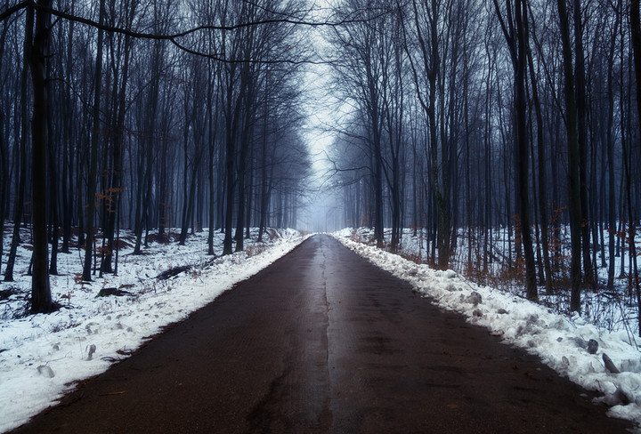 W drodze na Jelenią Dolinę można się już przywitać z Zimą.