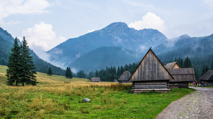 Czy trzeba wyjeżdżać za granicę? Spójrz jakie mamy piękne doliny, góry w polskich Tatrach :)