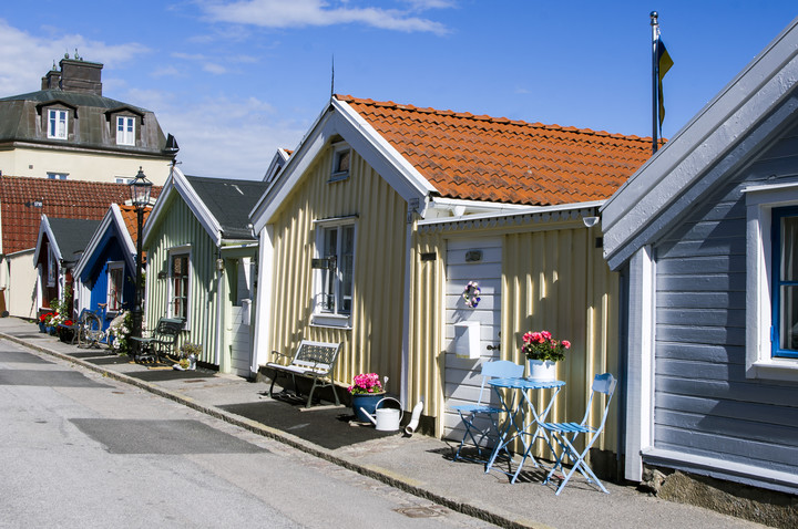 Mały biały domek...dzielnica bogatych szwedów.