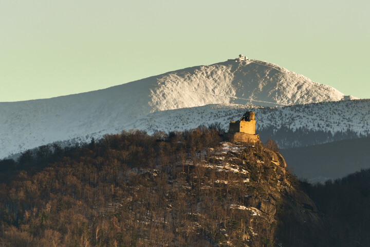 Zamek Chojnik i Śnieżka