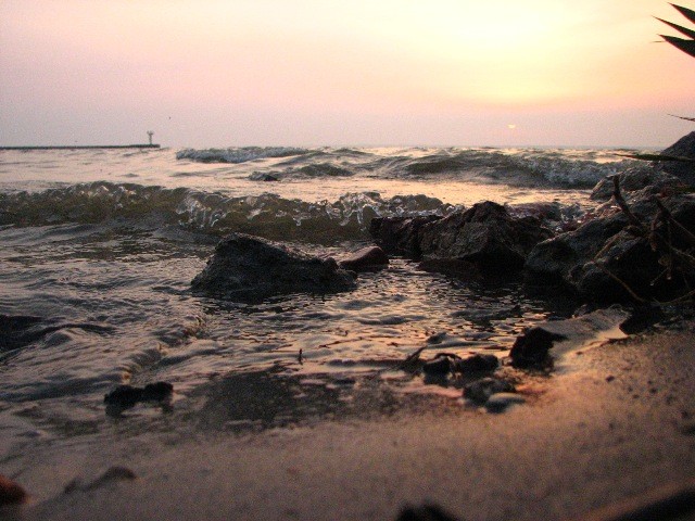  
"u stup wody - Tolkmicko" zdjęcie zrobione zostało nad brzegiem Zalewu na Tolkimickiej plaży