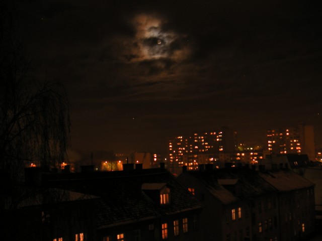 księżyc nad Kwiatową (Kwiecień 2009)