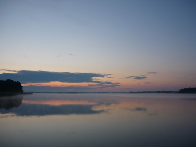 Bory Tucholskie - Jezioro Kałębie - wschód słońca