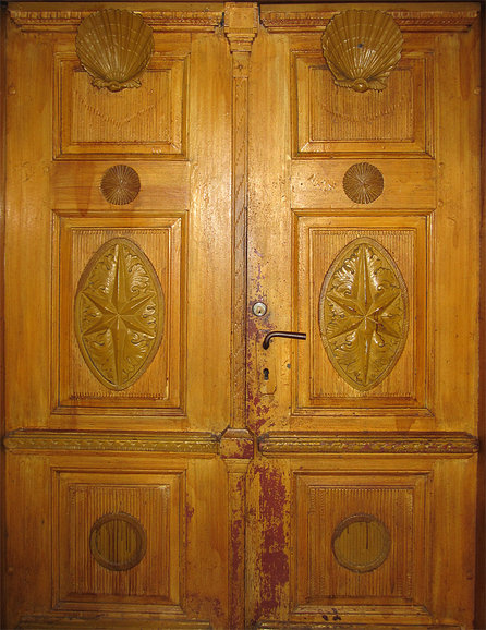 Drzwi – Kancelaria Parafialna; ul. Gdańska 1 Stegna (Sierpień 2012)