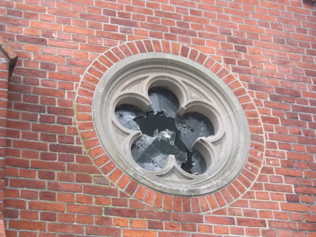 Okno kościelne w Kadynach (Listopad 2008)