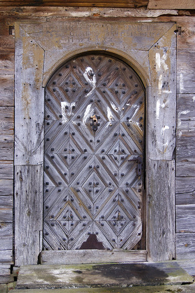 Drzwi starego domu - Nowy Dwór Elbląski (Marzec 2011)
