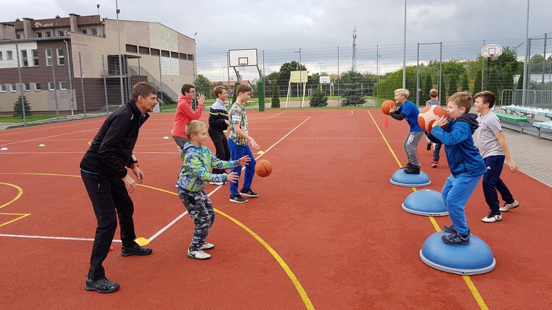 Elbląg, Narodowy Dzień Sportu na orliku SP nr 11