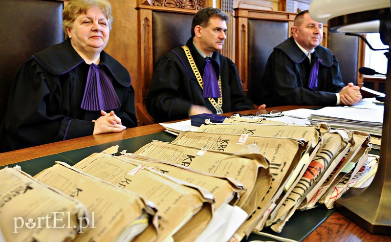 Elbląg, Sędzia Piotr Żywicki (na zdj. w środku) nowym prezesem Sądu Okręgowego w Elblągu