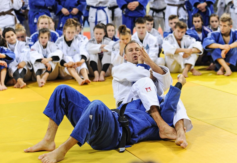 Elbląg, W Hali Widowiskowo - Sportowej trenuja judocy