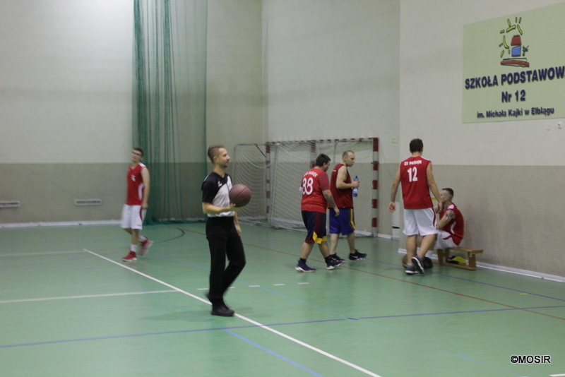 Elbląg, Decydujące mecze w koszykarskiej lidze MOSiR