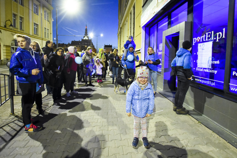Elbląg, Również i siedziba redakcji PortEl.pl została podświetlona na niebiesko, na znak solidarności z osobami z autyzmem