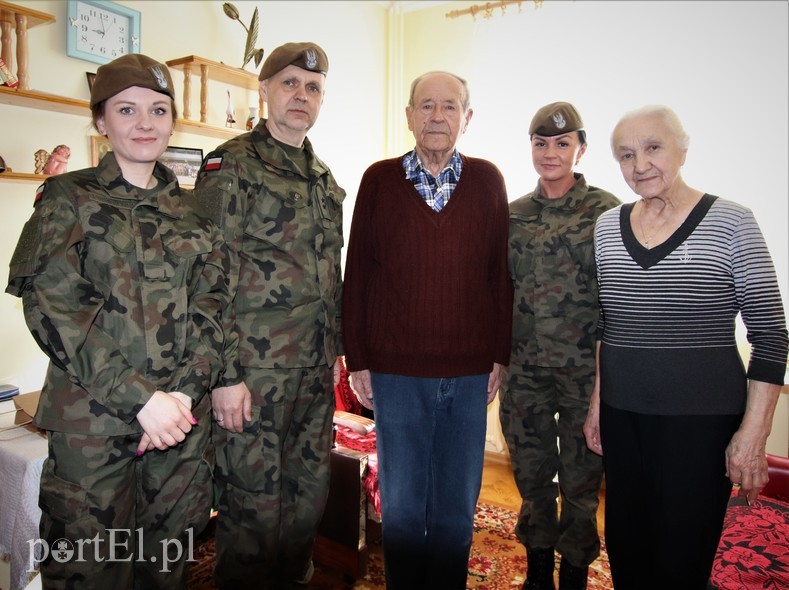 Elbląg, Żołnierze odwiedzili AK - owców