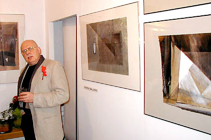 Elbląg, Zbyszek Opalewski na otwarciu wystawy w Galerii Pro Arte - Pax przy ul. Struga