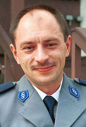 Elbląg, Inspektor Krzysztof Starańczak jest nowym zastępcą Komendanta Wojewódzkiego Policji w Olsztynie (zdjęcie z 2001 roku)