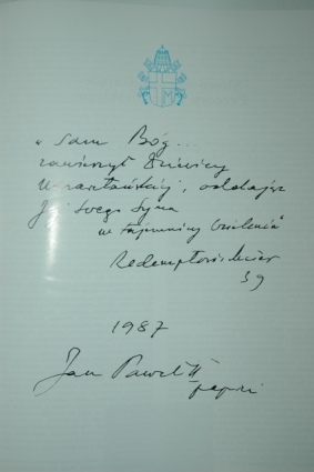 Elbląg, Autograf Jana Pawła II - dar biskupa Józefa Wysockiego