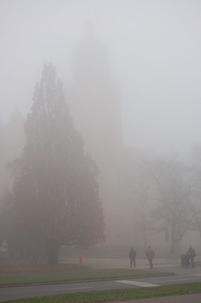 Elbląg, Miasto we mgle