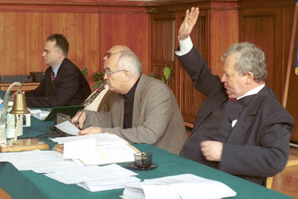 Elbląg, Radni zatwierdzili realizację budżetu w roku 2001