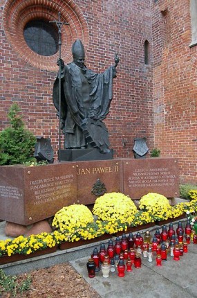 Elbląg, Jan Paweł II na trzecie tysiąclecie Elbląg, Jan Paweł II na trzecie tysiąclecie