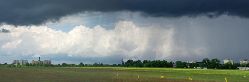 Elbląg, Panorama lotniska.