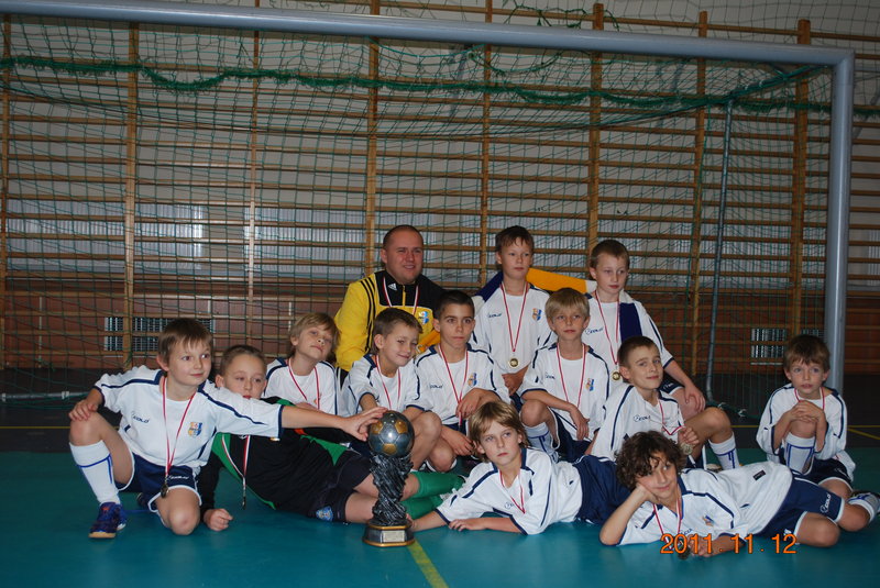 Elbląg, Olimpia 2004 z pucharem za zwycięstwo w turnieju Kaszub Cup 2011