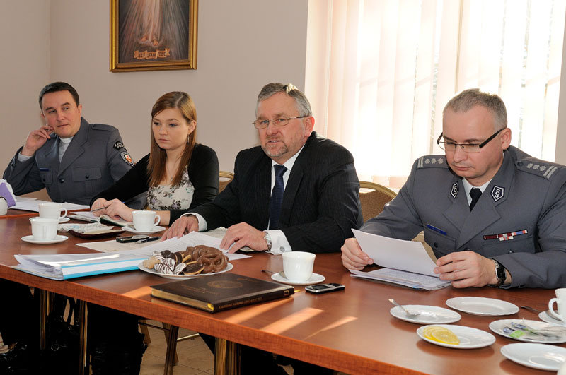Elbląg, Społecznemu Komitetowi przewodniczy wicestarosta elbląski Maciej Romanowski (drugi od prawej)