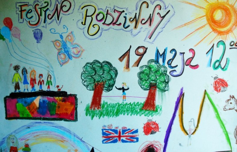Elbląg, Projekt i wykonanie plakatu festynu: Klaudia Górecka (lat 10) i Agnieszka Bielan (lat 13)