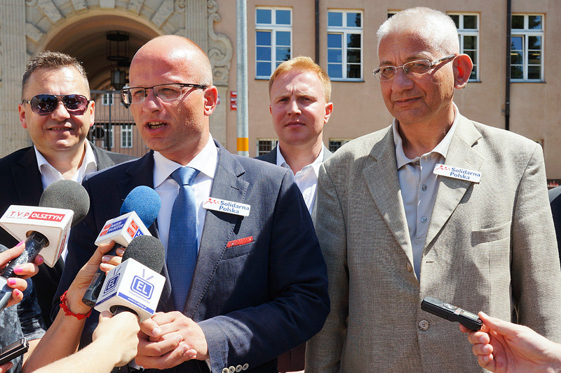Elbląg, Paweł Kowszyński może liczyć na poparcie Ludwika Dorna (Solidarna Polska) Elbląg, Paweł Kowszyński może liczyć na poparcie Ludwika Dorna (Solidarna Polska)