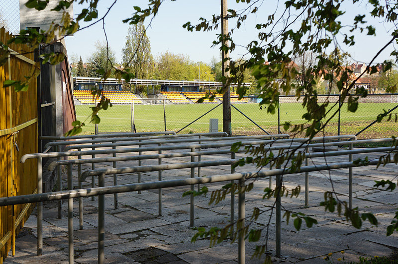 Elbląg, Stadion wisi na włosku