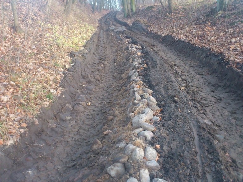 Elbląg, Błoto na bruku. Zniknie wiosną Elbląg, Błoto na bruku. Zniknie wiosną