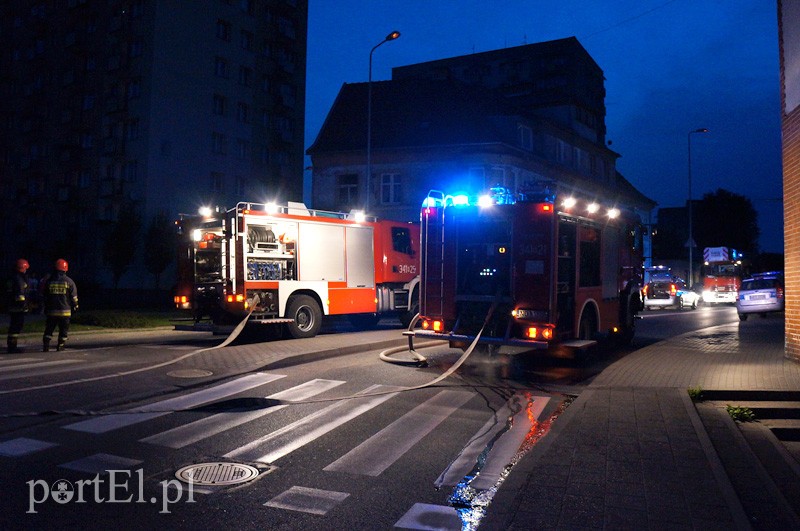 Elbląg, Nocny pożar w zakładzie fryzjerskim Elbląg, Nocny pożar w zakładzie fryzjerskim