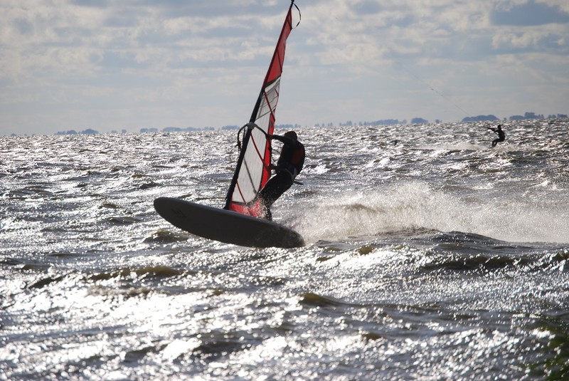 Elbląg, Kitesurfing i windsurfing w Kadynach