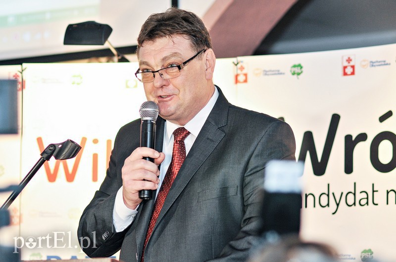 Elbląg, Witold Wróblewski podczas wieczoru wyborczego 30 listopada Elbląg, Witold Wróblewski podczas wieczoru wyborczego 30 listopada