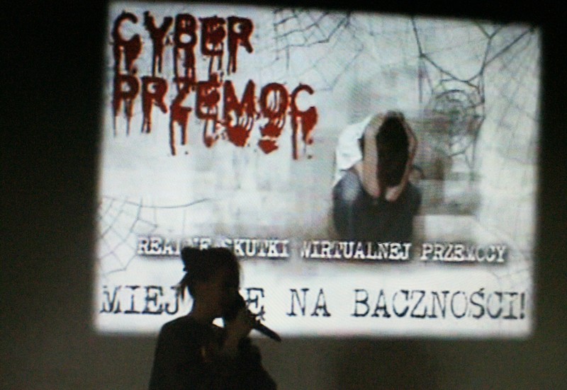 Elbląg, O cyberprzemocy do gimnazjalistów mówią uczniowie ZST w Elblągu