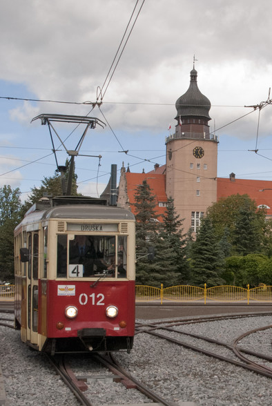 Elbląg, Zabytkowy – czerwony – poruszony