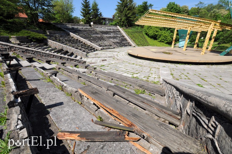 Elbląg, Amfiteatr zniknie z krajobrazu Parku Dolinka