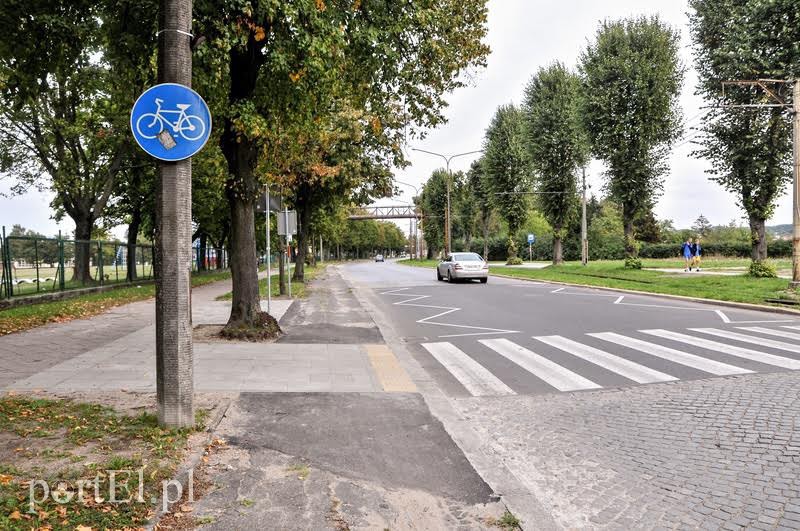 Elbląg, Ta asfaltowa ścieżka na ul. Królewieckiej ma zostać wyremontowana