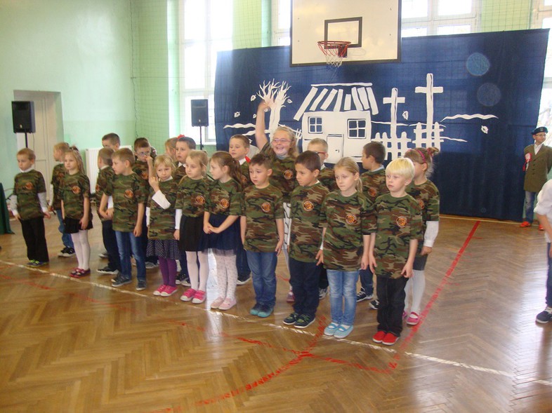 Elbląg, SP 4 też świętowała Elbląg, SP 4 też świętowała