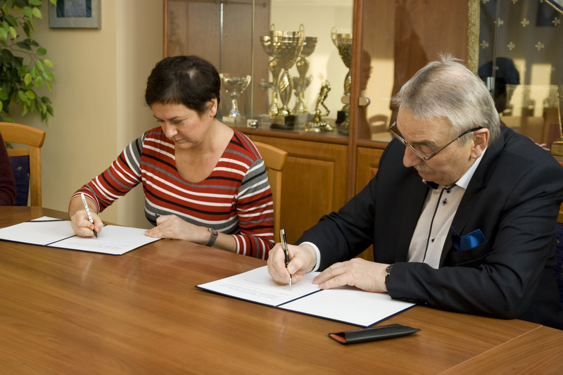 Elbląg, Porozumienie między ZS nr 1 i PWSZ Elbląg, Porozumienie między ZS nr 1 i PWSZ