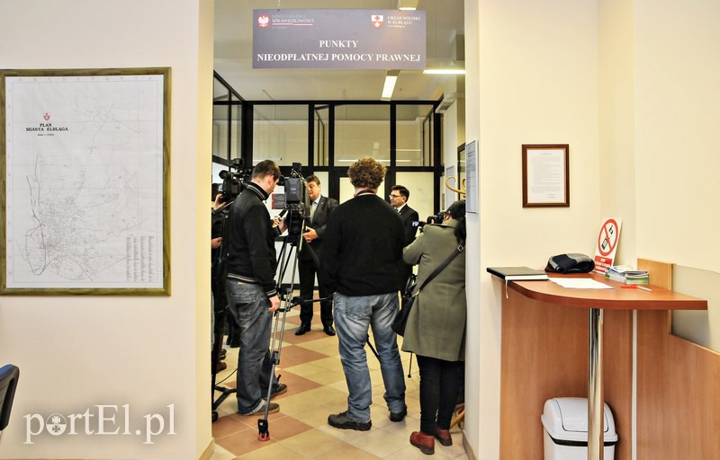 Elbląg, Dziś w punktach porad w UM najwięcej było dziennikarzy Elbląg, Dziś w punktach porad w UM najwięcej było dziennikarzy