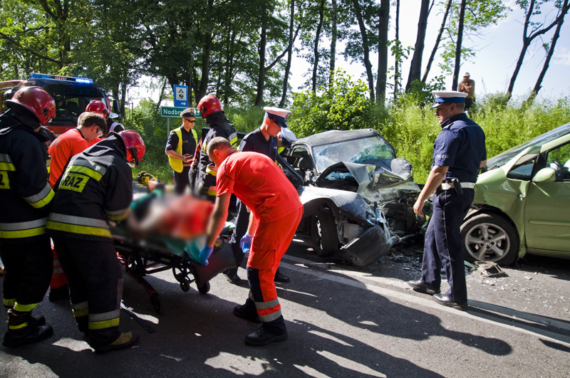 Elbląg, Tragedia na drodze w Nadbrzeżu, kierowca zmarł w szpitalu  (aktualizacja)