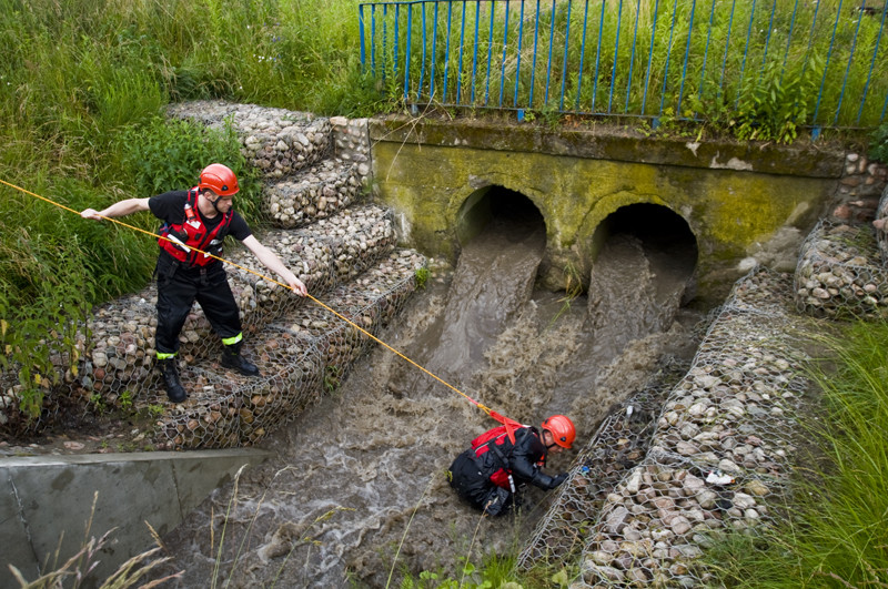 Elbląg, Strażacy przeszukali kilusetmetrowy odcinek rzeki