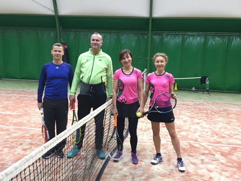 Elbląg, Orzeszki i B&M Tennis Club w formie