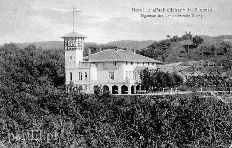 Elbląg, Przedwojenne zdjęcie "zamku" w Suchaczu. Powstał jako hotel, dzisiaj w budynku mieści się szkoła
