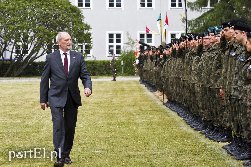 Elbląg, Antoni Macierewicz nie pozostawia złudzień: dowództwo 16 PDZ wyprowadza sie z Elbląga