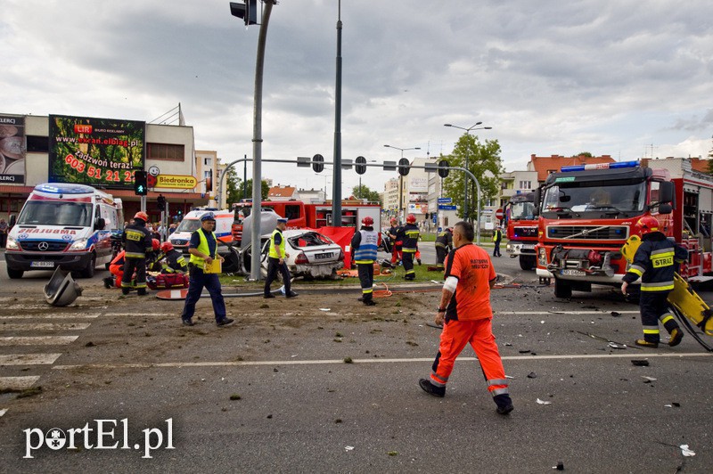 Elbląg, Do wypadku doszło 29 lipca 2015 roku. Na miejscu zginęła jedna osoba, kilka innych odniosło poważne obrażenia